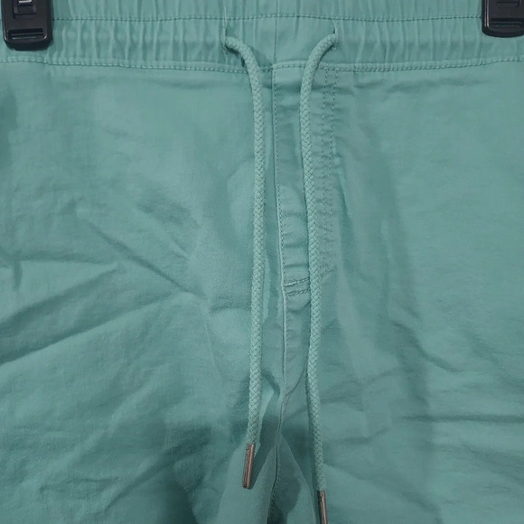 Time and Tru Mint Green Pull On Knit Cuffed Shorts in SIze XXL (20) - Picture 3 of 11